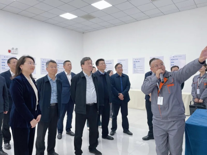 省政協(xié)副主席、省工商聯(lián)主席張健調(diào)研派格蘭藥業(yè)